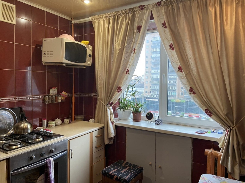 Фото 1 Продаж Квартир Продам 3-х комнатную квартиру рядом с метро Холодная Гора