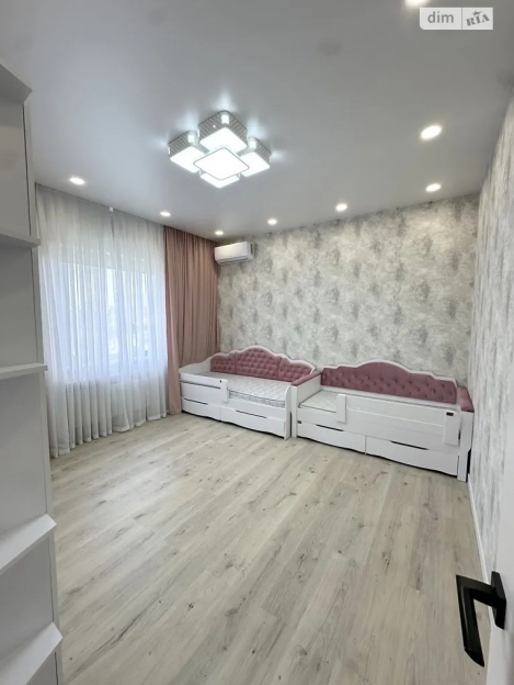 Фото 17 Продаж Квартир Продаж 2 поверхового будинку з ділянкою на 8 соток, 230 кв. м, 4 кімнати