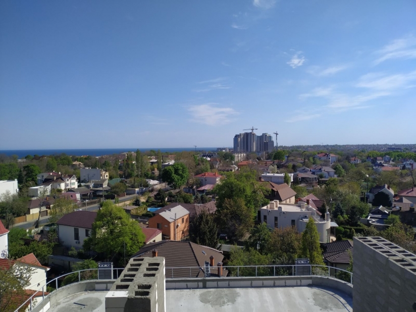 Фото 2 Продаж Квартир Трехкомнатная двусторонняя квартира! Две террасы! Вид моря!